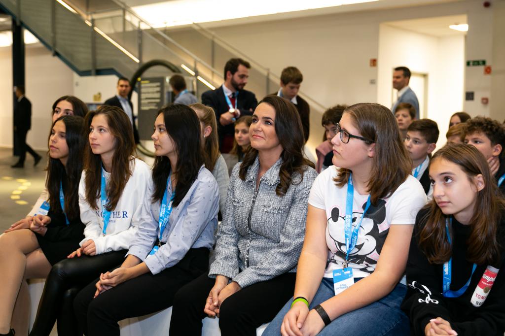 8. b osztály a köztársasági elnökkel