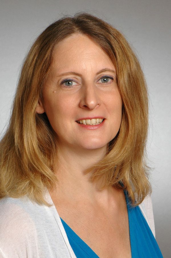 Domschitzné Darvas Júlia